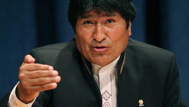 New Bolivian law to boost government over airwaves