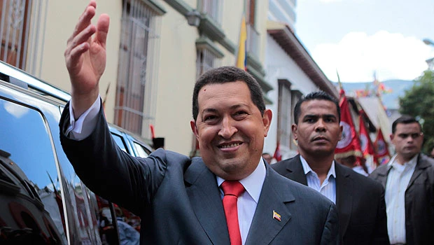Chavez set on 2012 re-election bid despite cancer