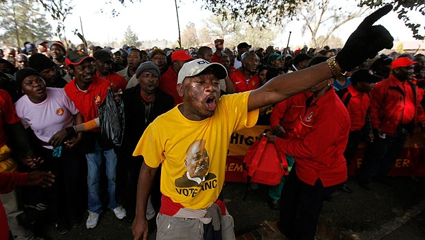 S. Africa: 250,000 gold miners go on strike