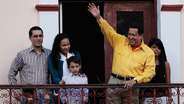 Eyeing support, Venezuela’s Chavez urges moderation