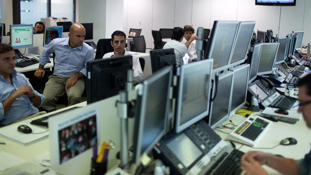 Private sector falters as debt crisis bites