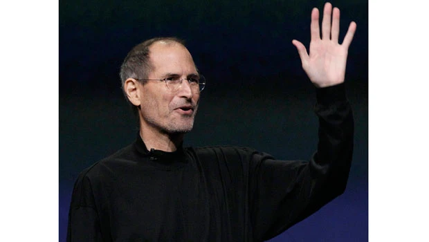 Apple fans pay tribute to ‘industry icon’ Jobs