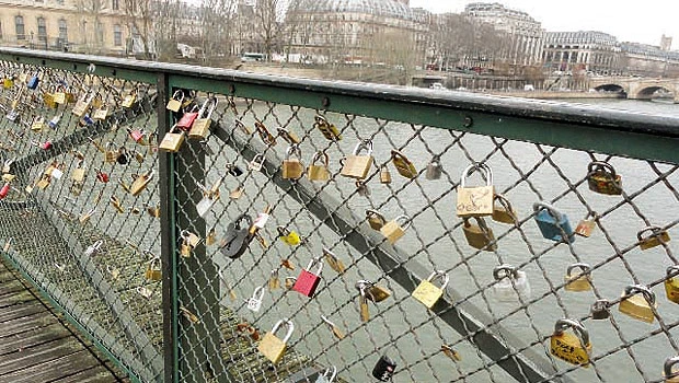 Must-see places in Paris