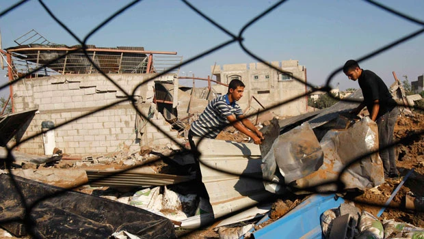Abbas calls for urgent Security Council meeting on Israeli strikes