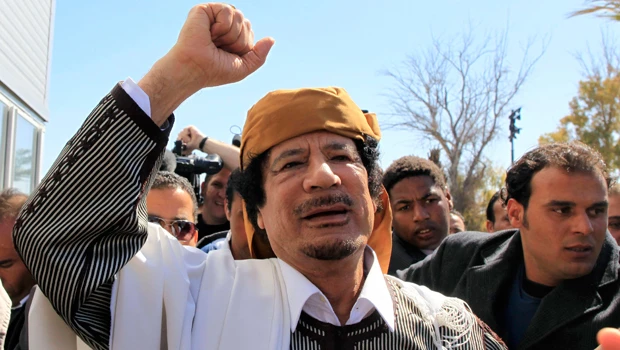 Qaddafi whereabouts a mystery as rebels close in
