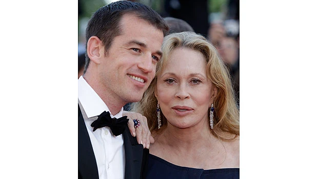 Dunaway: Moved, so can’t be evicted from NYC apartment