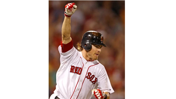 Red Sox clinch Yanks series for solo lead in AL East