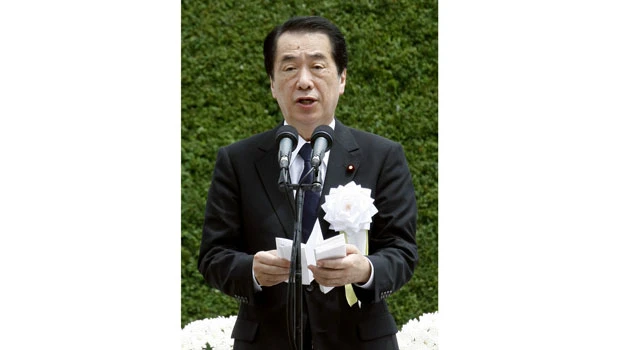 Support for Japanese leader falls to new low