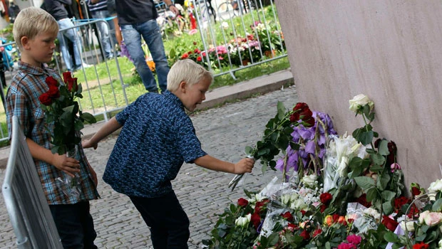 Norway remembers 77 killed in massacre