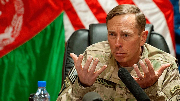 Petraeus warns against excessive US defense cuts