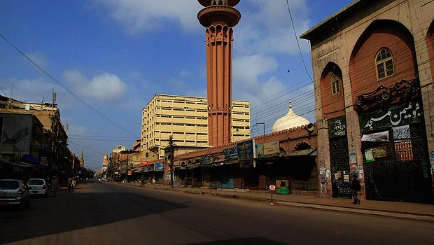 MQM strike brings Karachi to standstill