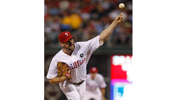 Phillies drub Braves on Lee five-hitter