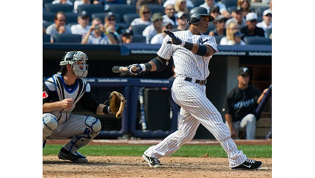 Cano delivers again as Yanks rally past Jays