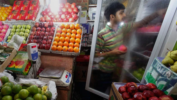 India inflation mounts, augurs another rate rise