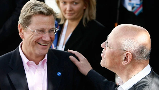 Syria could face further EU sanctions: Hague