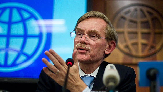 World Bank chief urges China to rebalance economy
