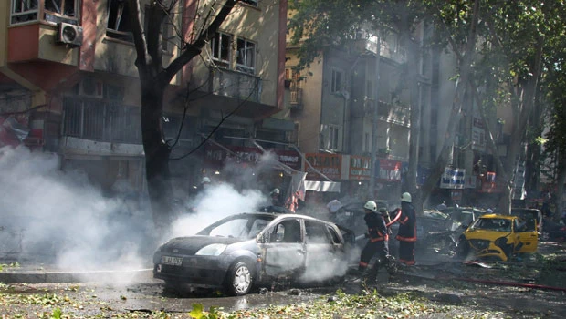 Explosion kills 3, wounds 15 in Turkish capital