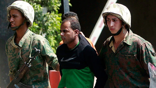 Egyptians vent fury as troops defend Israel mission