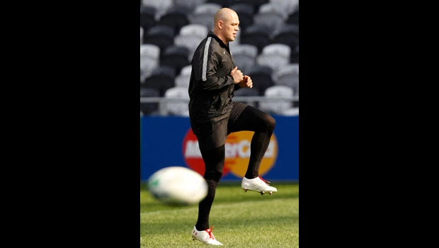 Tindall returns to England team and media scrutiny