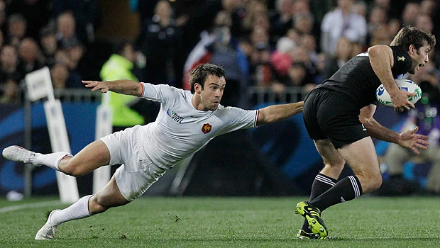 All Blacks vanquish France, England show attacking flair