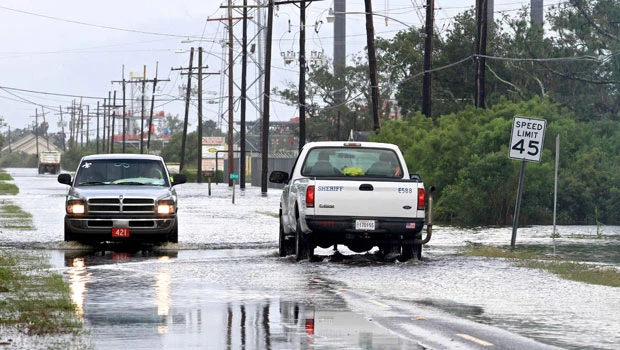 Tropical Storm Lee hits Louisiana coast