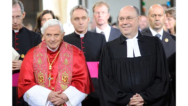 Pope warns of 'new form of Christianity'