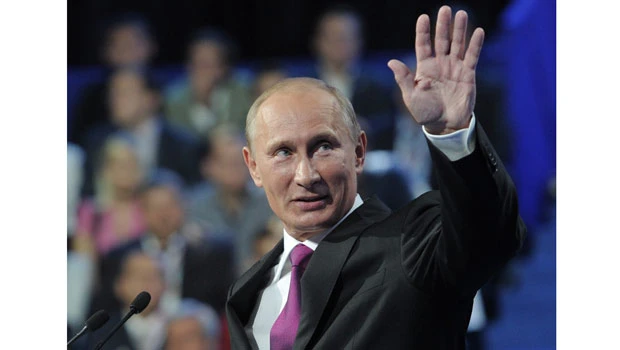 Russia’s Putin to seek presidency, finance chief to go