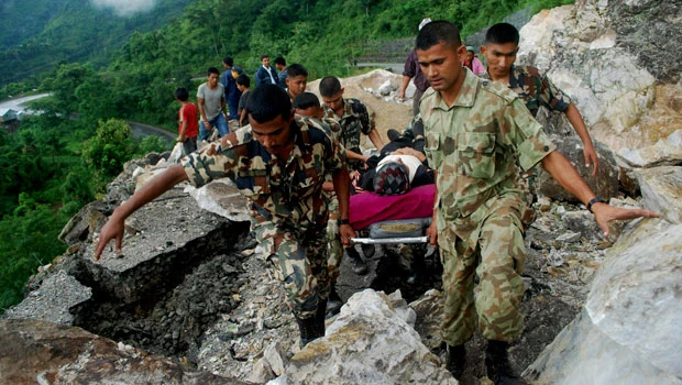 Death toll at 81 for quake in India, Nepal, China