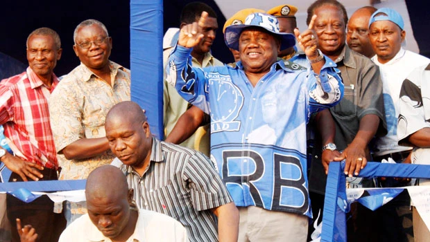 Poll riots hit Zambia, opposition leads tight race