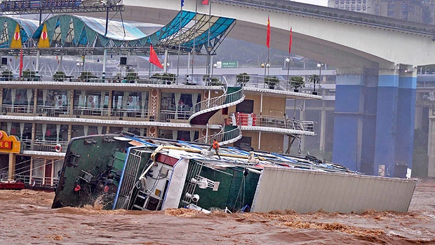 Floods kill 70 in China, 32 still missing