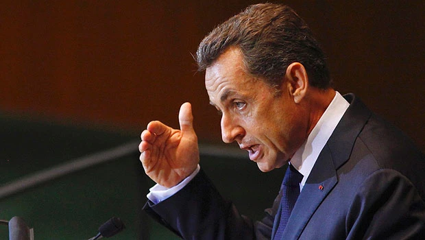 French youths asked to swear pledge of allegiance