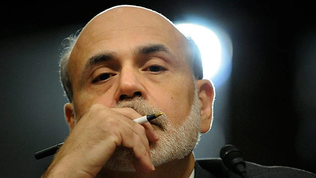 Bernanke says US economic recovery close to faltering