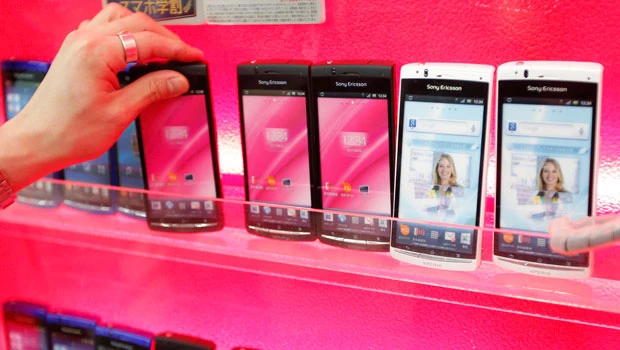 Sony near buying Ericsson out of phone venture: Report