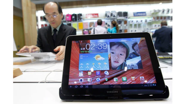 Samsung delays new Android model release after Jobs’ death