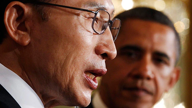 Obama, Lee hail trade deal, pressure North Korea
