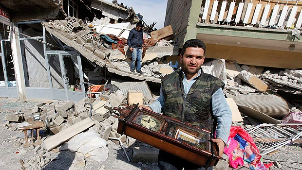 Turkey’s post-quake relief races against winter