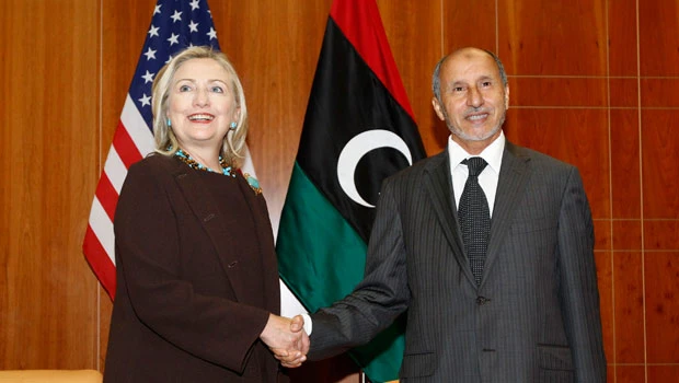 Clinton tells Libyans: We want to see Qaddafi dead