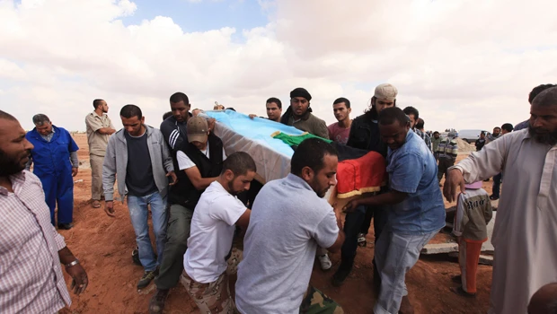 Qaddafi snipers make it difficult for NTC fighters