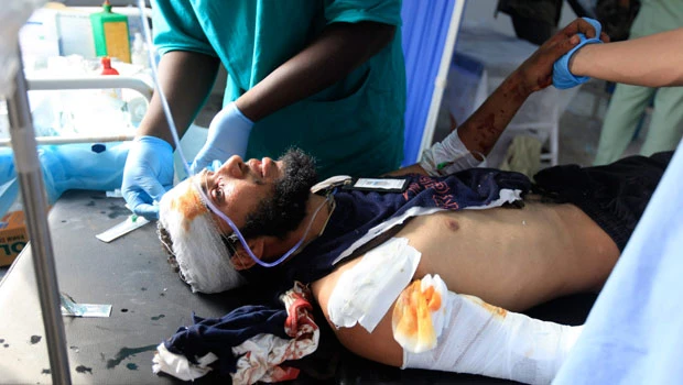 Shortages 'killing patients' in Libya siege hospital