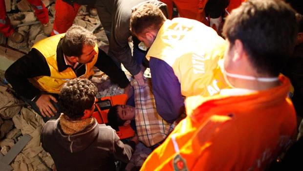Turkey's quake death toll hits 270