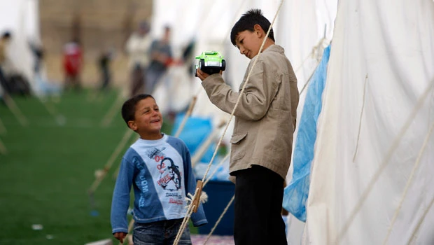 Playing helps children heal from Turkish quake trauma