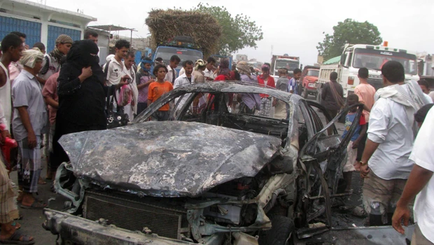 Yemen air force commander killed in car bomb attack