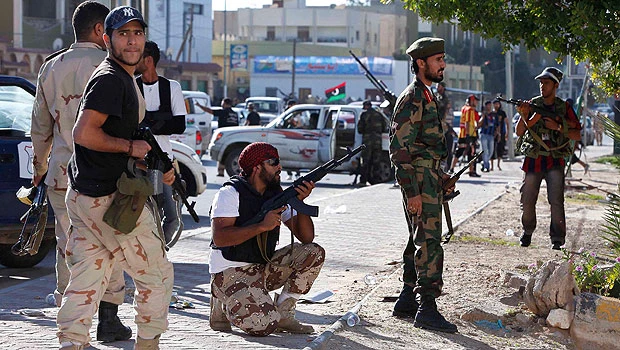 Libya’s new rulers contend with pro-Qaddafi district