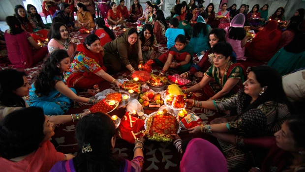 Indian wives fast, luxuriously, for husbands
