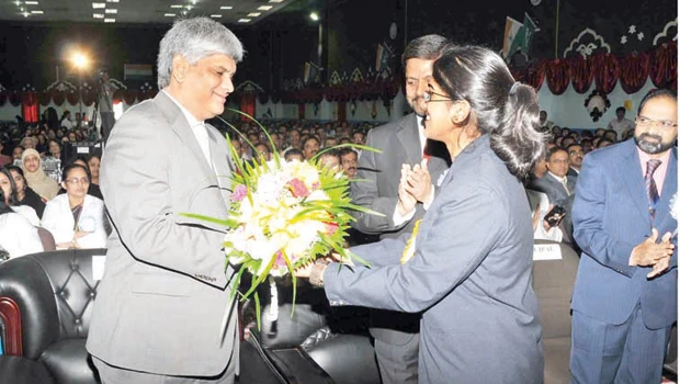 Teachers urged to ignite young minds