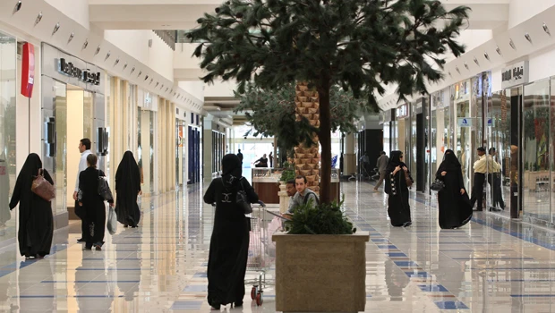 Marketing gimmicks behind women’s shopping obsession