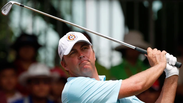 Van Pelt overcomes false start to take Malaysia lead
