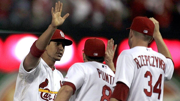 Cardinals beat Phillies to force Game Five