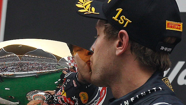 Vettel cruises to victory in India