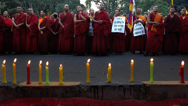 Dalai Lama prays for Tibetans who self-immolated